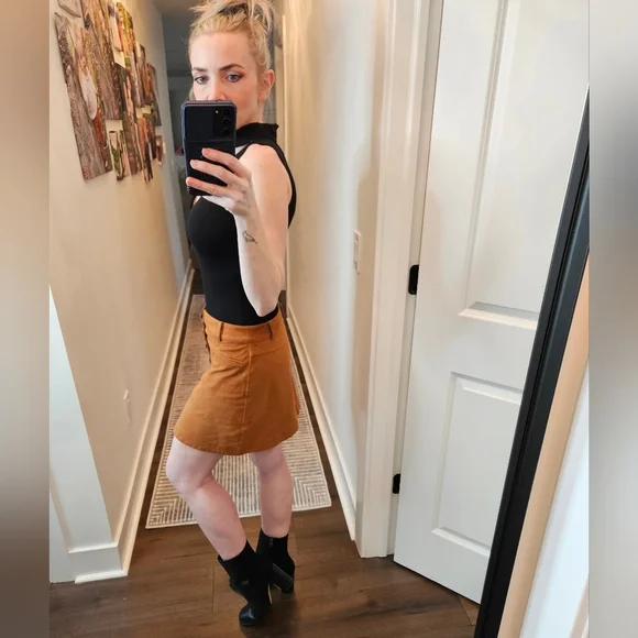 Zara TRF Collection Faux Suede Mini Skirt - SIZE M - Picture 4 of 16